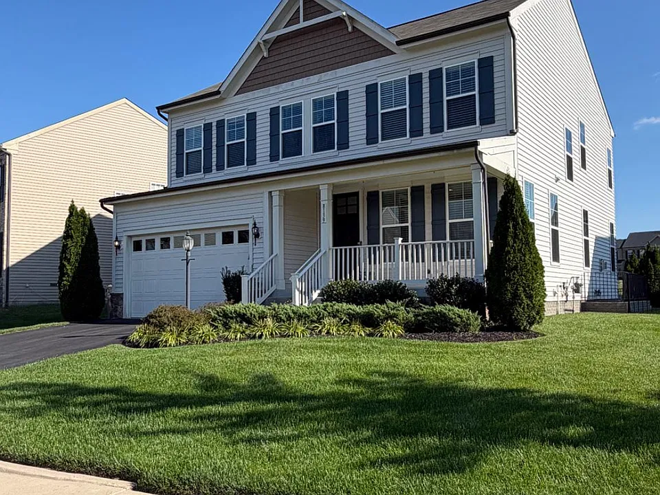 8139 Skystone Loop