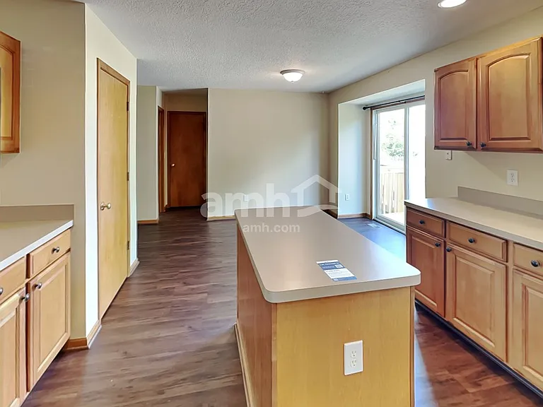 242 Iris Trail Dr — Photo 5