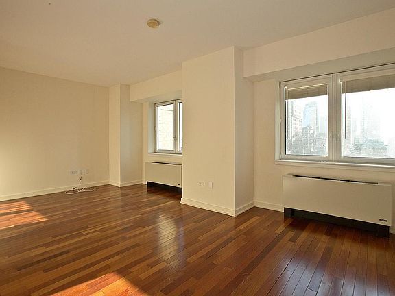 2nd image of 425 5th Ave APT 26C