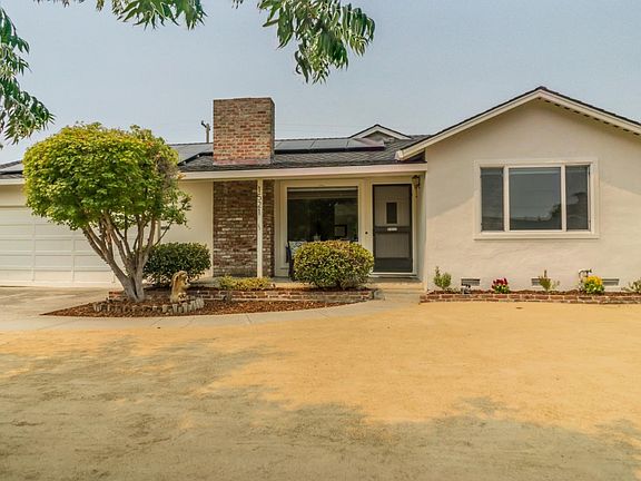 4th image of 1521 Santa Monica Ave