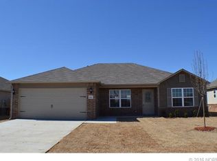 1022 Gunner Loop, Sapulpa, OK 74066