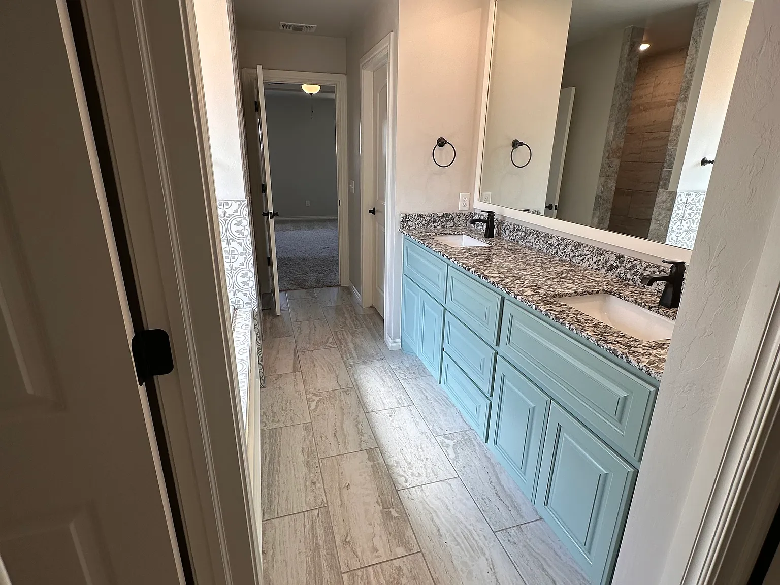 4 bed, 1850 sqft, $2,600 — Photo 3