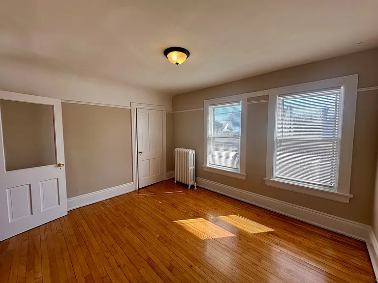 2216 E Ivanhoe Apartments — Photo 17