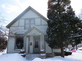 428 Hamilton St, Geneva, IL 60134
