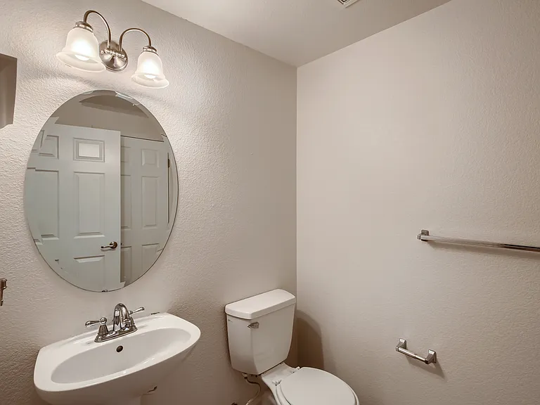 1753 S Buchanan Cir — Photo 8