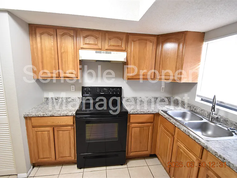 2014 E Linebaugh Ave — Photo 9