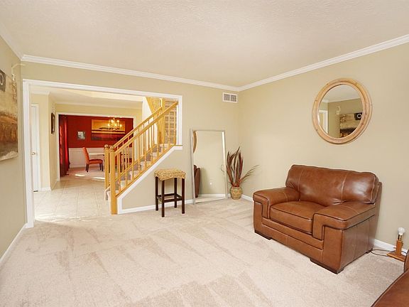 5th image of 4894 Brooke Hill Ct