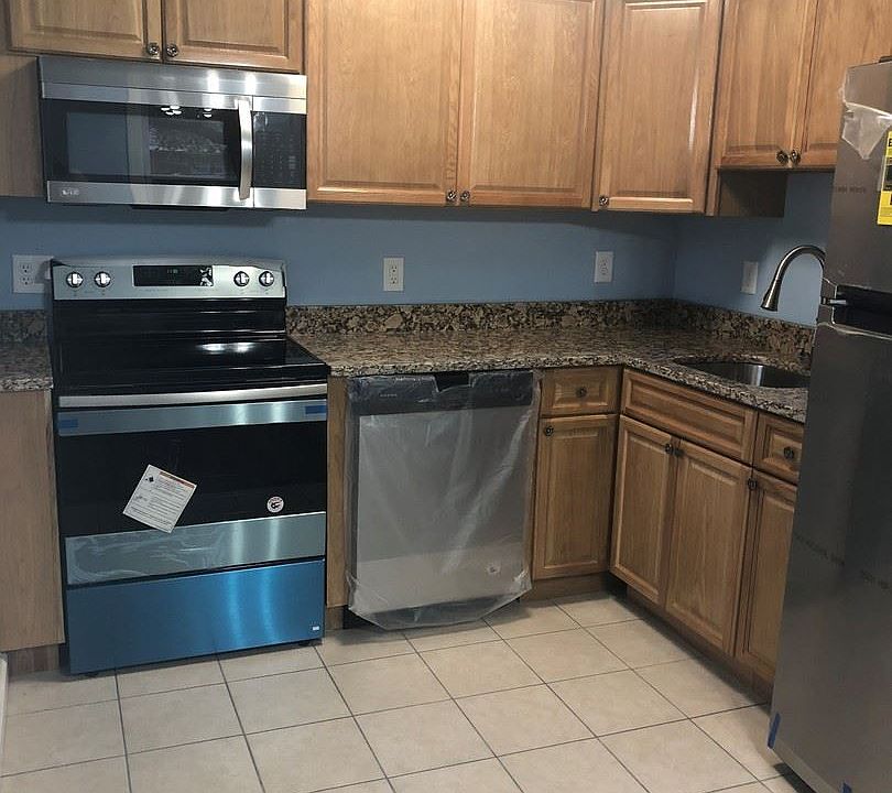 1st image of 608 Brooke St APT A