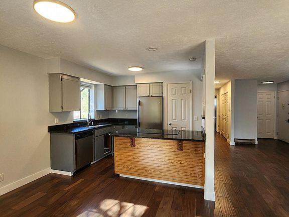 4th image of 113 S Neyland Ave APT 2