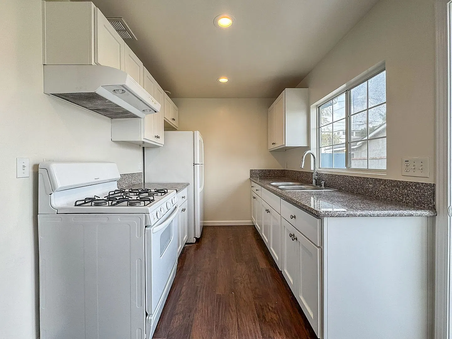 Charming Westchester Living | 2 Bedrooms, 1 Bathroom & Private Patio — Photo 2