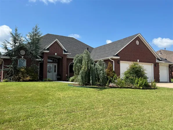 1309 Cambridge Dr, Shawnee, OK 74804