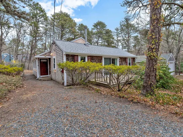 10 Bartlett Road, Wellfleet, MA 02667