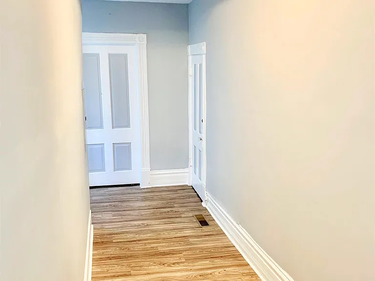 1014 Hemphill Ave NW #2 — Photo 3
