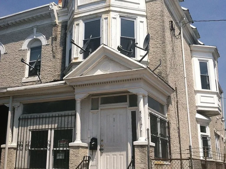 5617 W Girard Ave — Photo 1