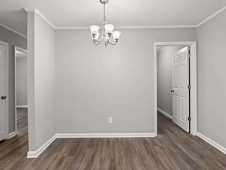 426 Longleaf Dr — Photo 15