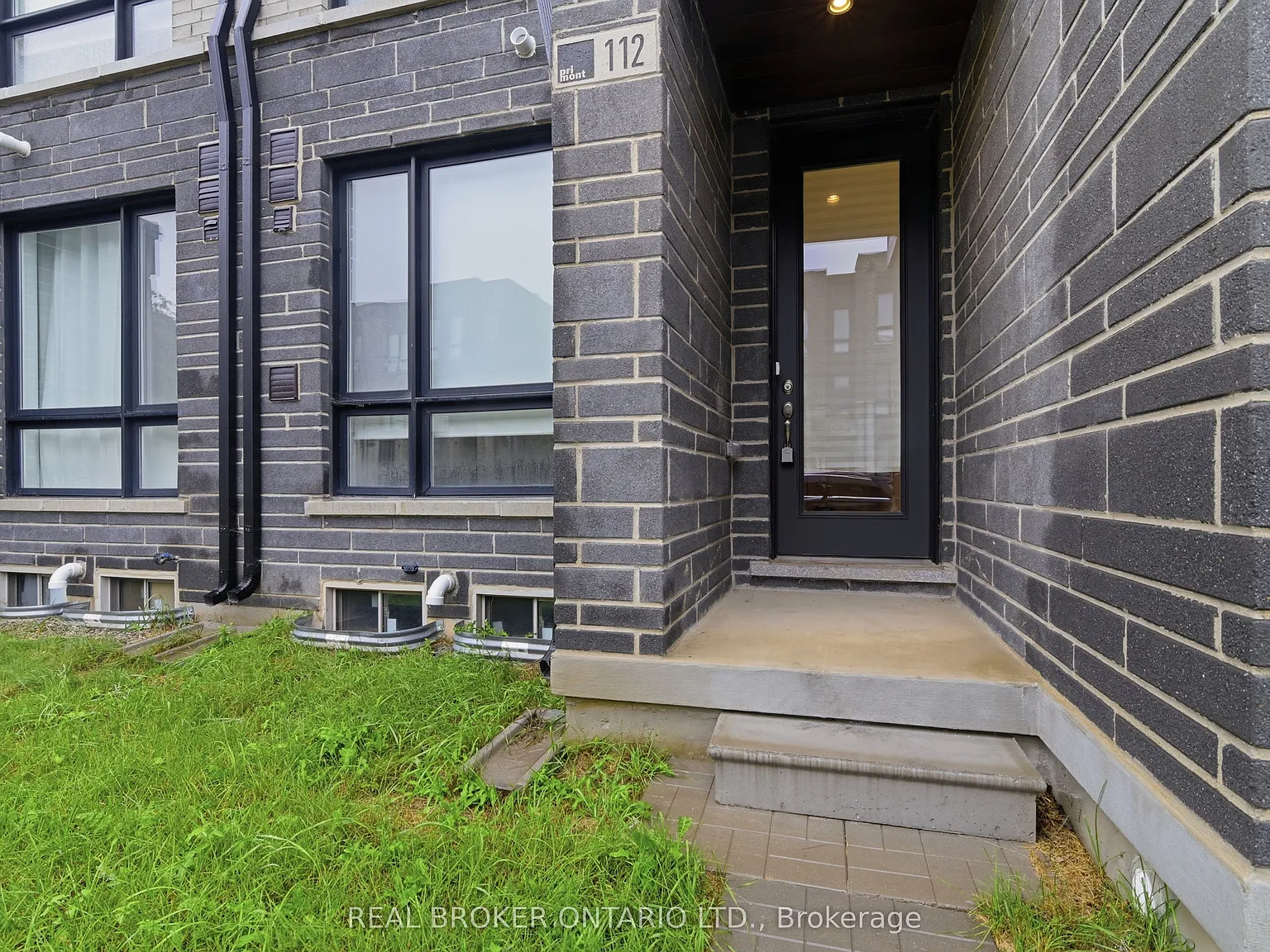 4 bed, $3,200 — Photo 3