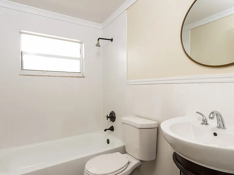 6398 Amberwoods Dr — Photo 13