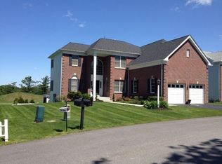 5 Fairways Ln, Methuen, MA 01844