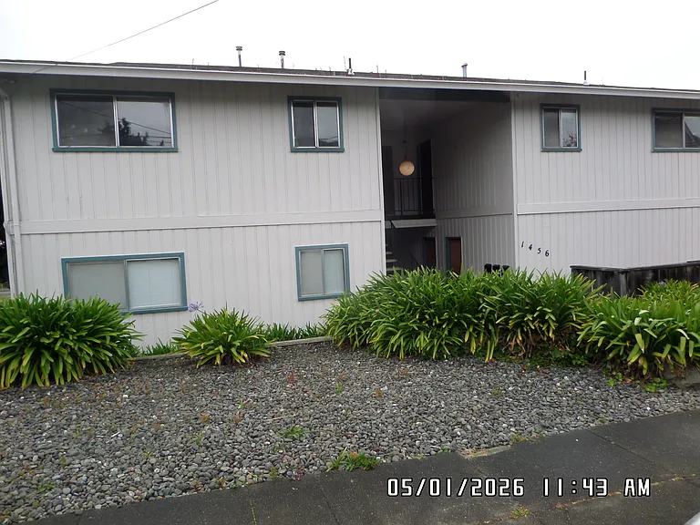 1456 A St — Photo 1