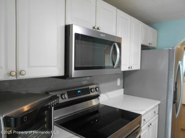 14305 Nectarine St, Brooksville, FL 34613