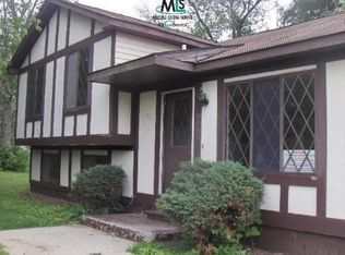 9625 Caprice St, White Lake, MI