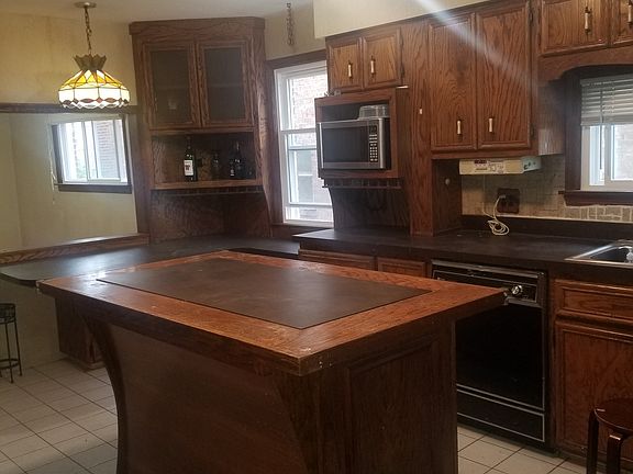 3rd image of 5307 N California Ave #1