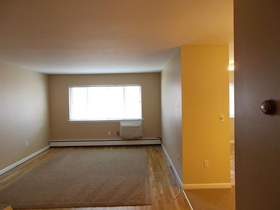 4th image of 810 Blooming Grove Tpke APT 2