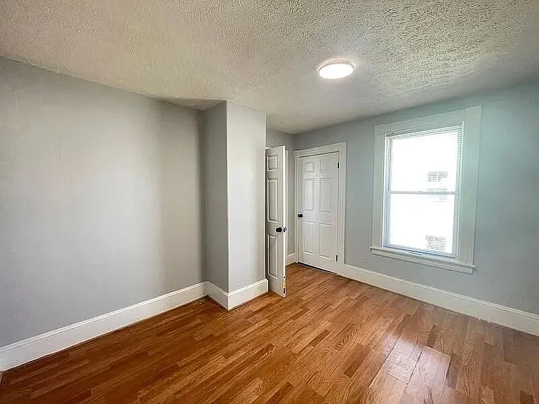 231 Laurel St #3 — Photo 20