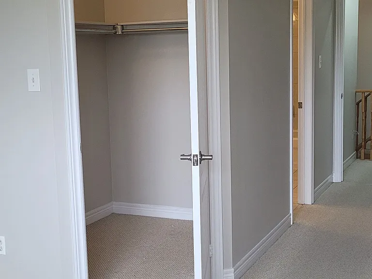 98 Marycroft Ct — Photo 14