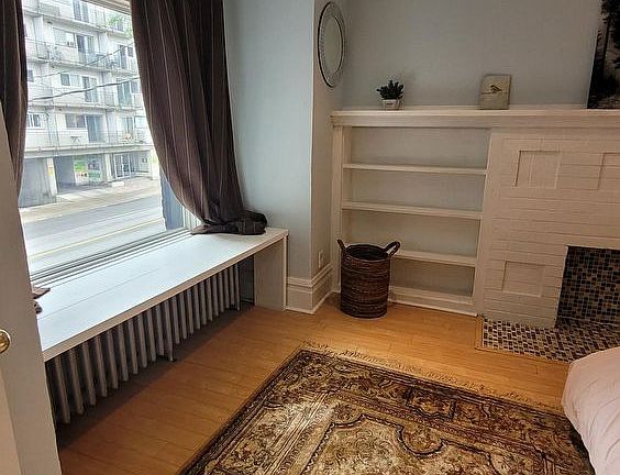 3rd image of 277 Bronson Ave #4