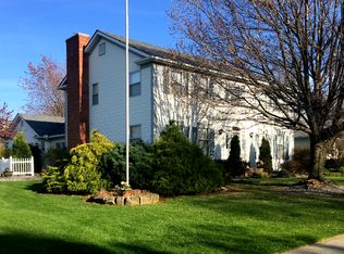 255 Edison Dr, Vermilion, OH 44089