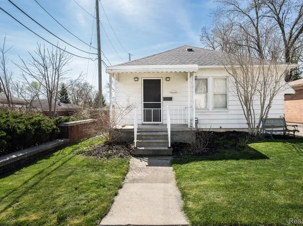 35139 Ash St, Wayne, MI 48184