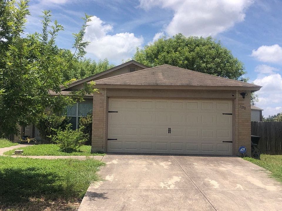 1st image of 262 Topaz Drive