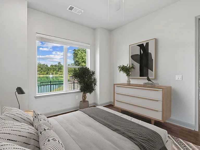 Reserve at Woodland Lakes — Photo 7