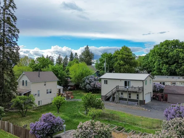 420 E Houghton St, Palouse, WA 99161