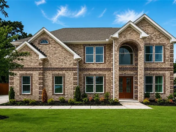 392 Price Pl, Norcross, GA 30071