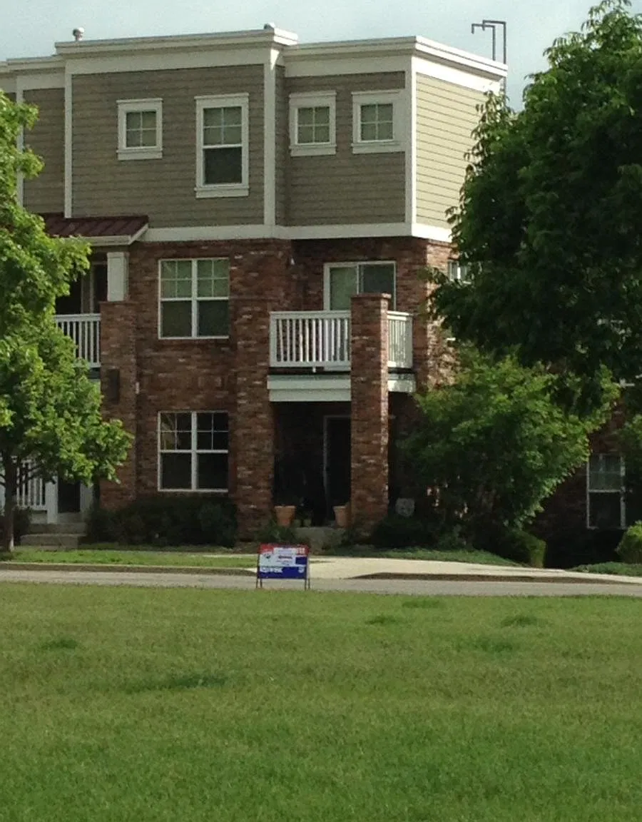 2 bed, 2.5 bath, 1547 sqft, $3,700 — Photo 1