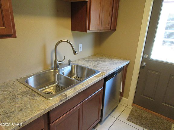 4th image of 1410 New York Ave APT B