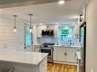 5 Simmons St #2, Newport, RI 02840