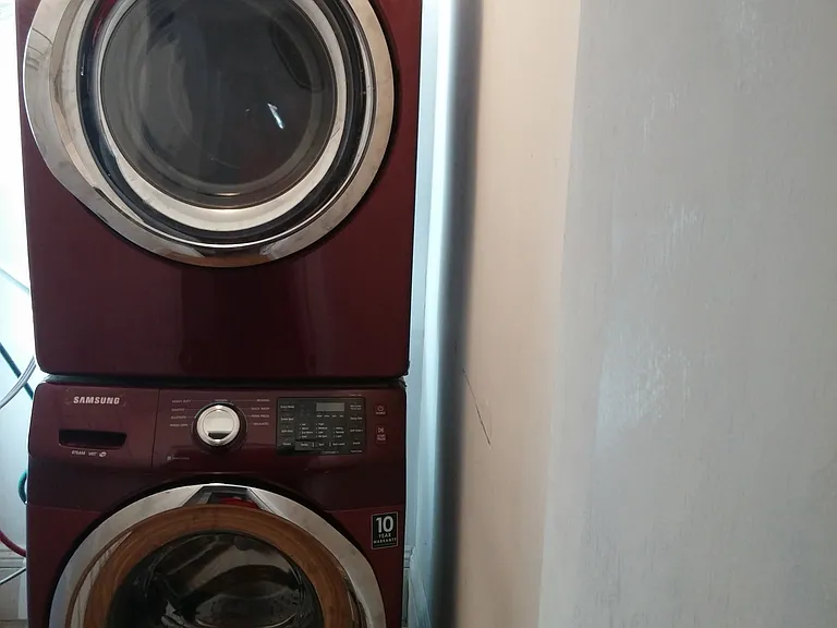1000 Memorial Dr #2 — Photo 6