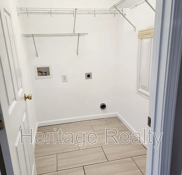 4820 Poplar Crest Way — Photo 7