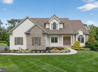 18 Farmington Way, New Providence, PA 17560