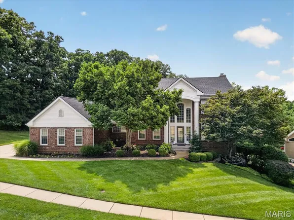 1330 Katsura Ct, Chesterfield, MO 63005