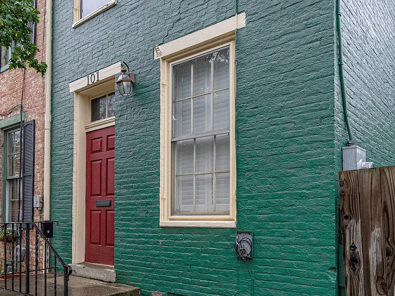 101 S Bentz St — Photo 45