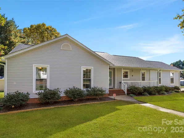 4330 Cross Ridge Dr, Gastonia, NC 28056