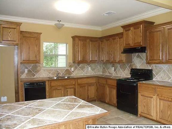 2nd image of 22885 Jade Dr