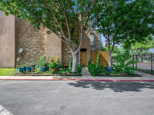 1106 Country Club Ln APT 101, Fort Worth, TX 76112
