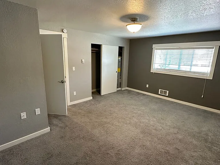 2401 Elm St #2400 — Photo 4