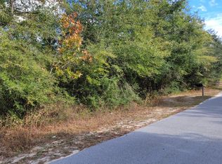 Roberts Dr, Defuniak Springs, FL 32433