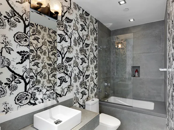 360 West 36th Street image 5 of 19